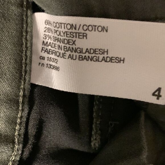 Joe Fresh hunter green cropped pants, size 4 - Picture 3 of 5